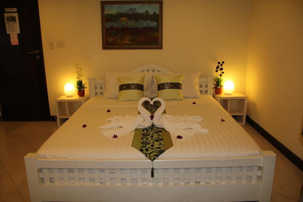 Chanisara Guest House Kata Beach  Room photo